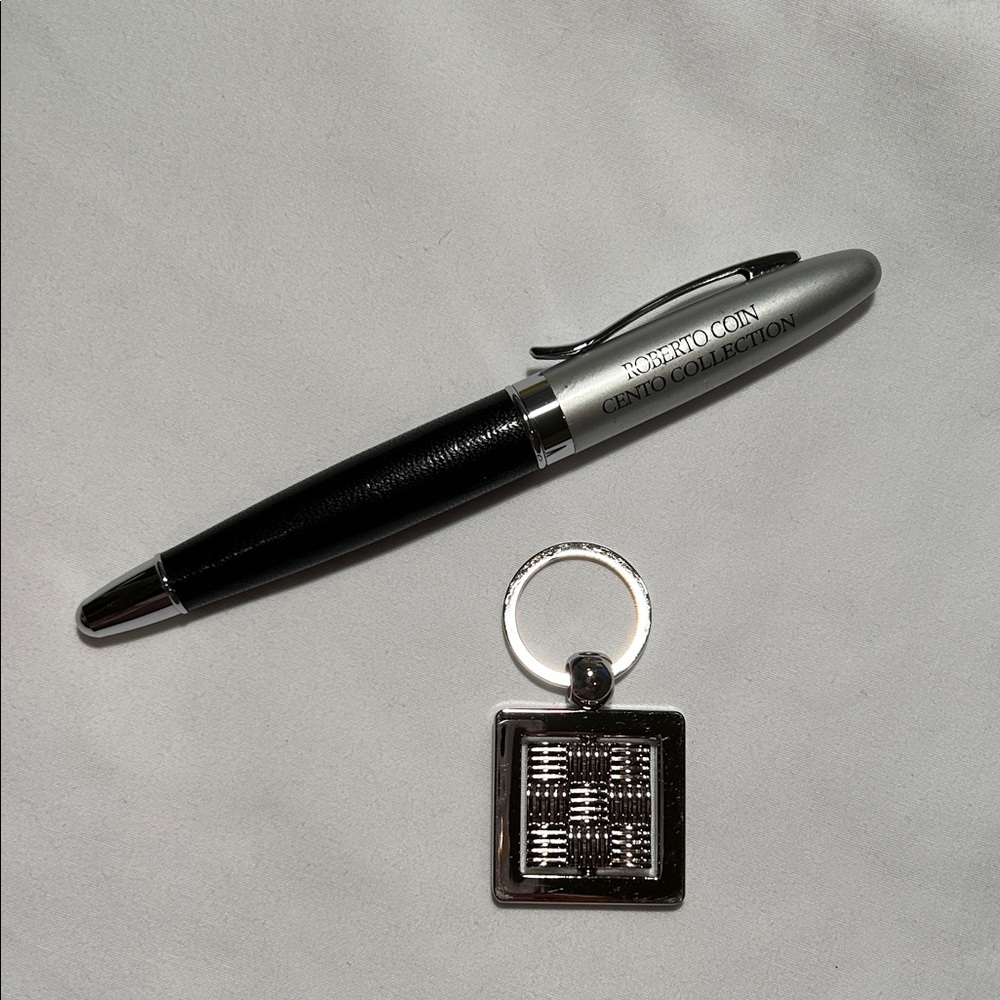 Roberto Coin Pen & Key Ring Set